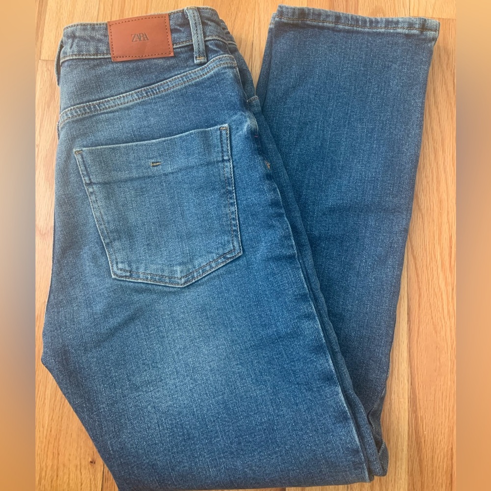 Zara straight leg jeans size 4